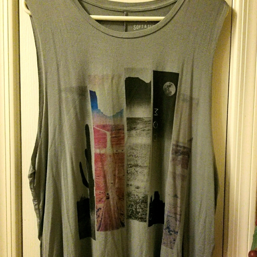 American Eagle gray muscle tee